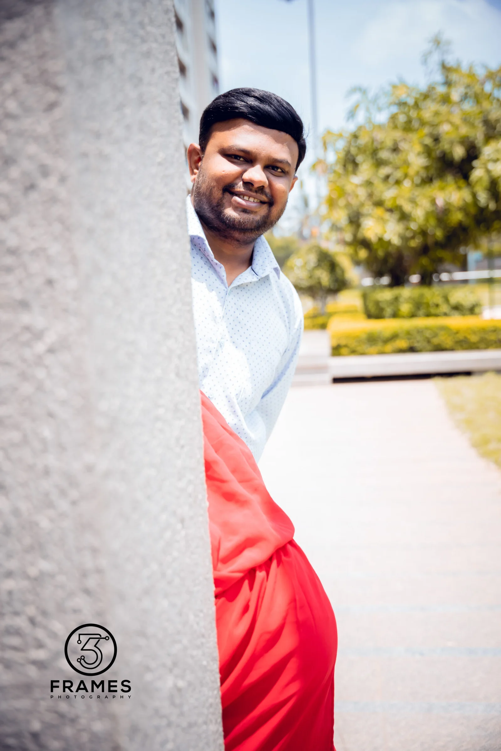 aternity-Photoshoot-with-Flowers-Bangalore-scaled
